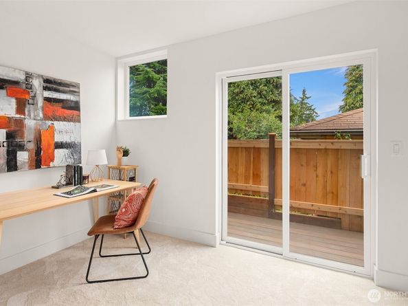 9033 8th Avenue NW B, Seattle WA 98117