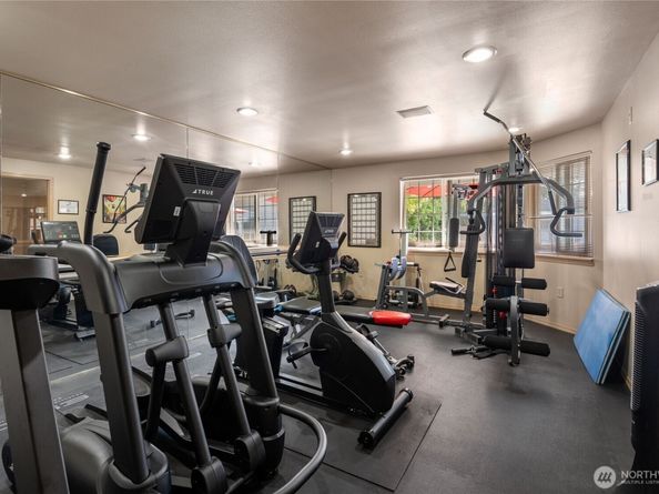 14057 NE 181st Street E104, Woodinville WA 98072