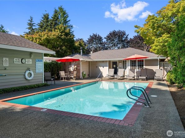 14057 NE 181st Street E104, Woodinville WA 98072