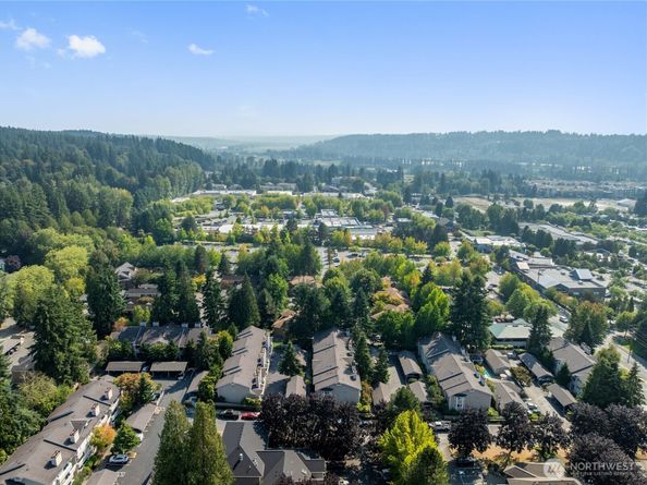 14057 NE 181st Street E104, Woodinville WA 98072