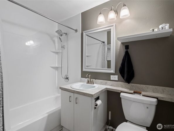 14057 NE 181st Street E104, Woodinville WA 98072