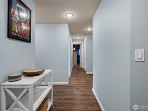 14057 NE 181st Street E104, Woodinville WA 98072