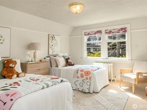 1910 E Galer Street, Seattle WA 98112