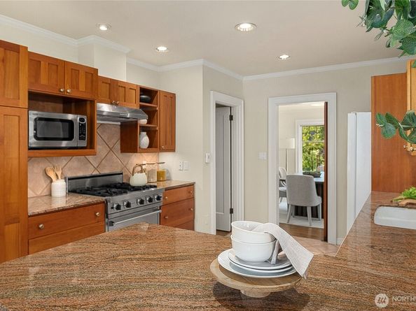 1910 E Galer Street, Seattle WA 98112