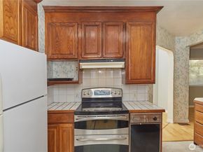 9059 Carkeek Drive S, Seattle WA 98118