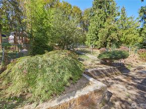 9059 Carkeek Drive S, Seattle WA 98118
