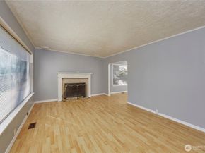 9059 Carkeek Drive S, Seattle WA 98118