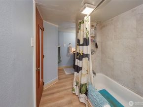 9059 Carkeek Drive S, Seattle WA 98118