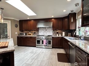 3233 S 312th Place, Auburn WA 98001
