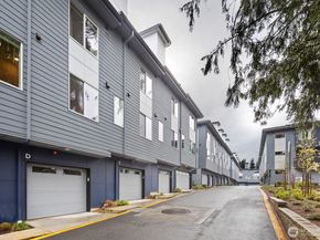 2132 N 147th Street D, Shoreline WA 98155