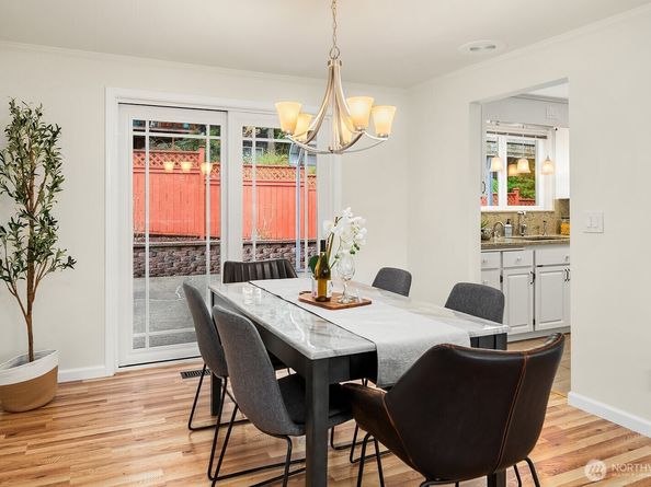 475 Mt Hood Drive SW, Issaquah WA 98027