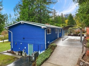 475 Mt Hood Drive SW, Issaquah WA 98027