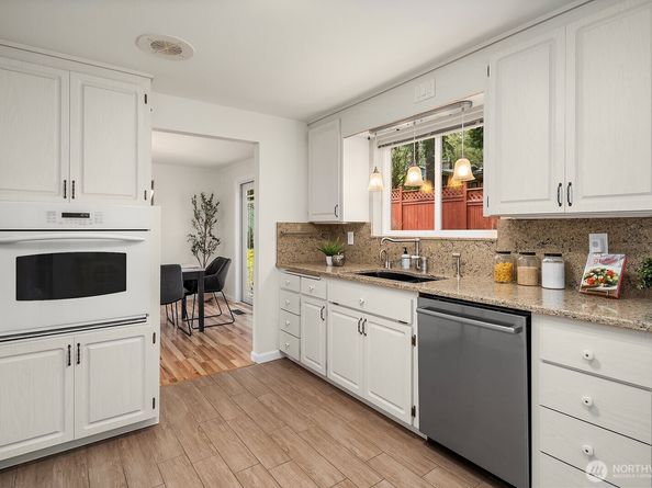 475 Mt Hood Drive SW, Issaquah WA 98027
