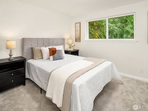 475 Mt Hood Drive SW, Issaquah WA 98027