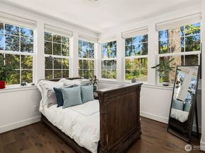 901 W McGraw Street 6, Seattle WA 98119