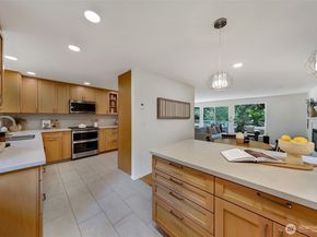 18204 NE 179th Street, Woodinville WA 98072