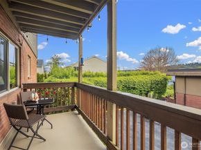 3834 175th Avenue NE 209, Redmond WA 98052