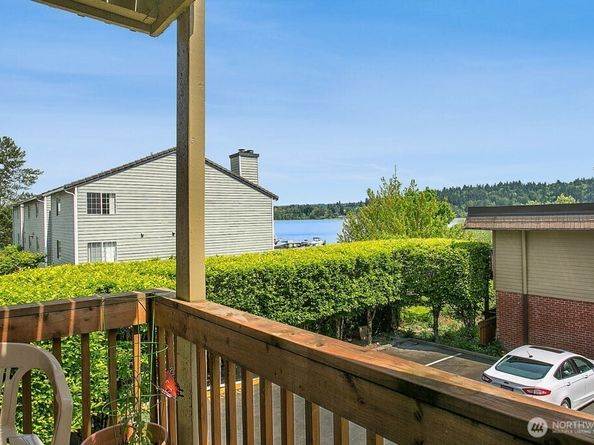 3834 175th Avenue NE 209, Redmond WA 98052