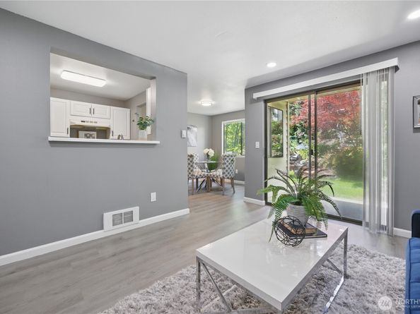 12906 8th Avenue W C102, Everett WA 98204