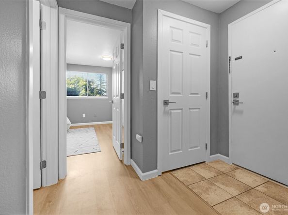 12906 8th Avenue W C102, Everett WA 98204