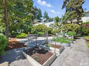 12906 8th Avenue W C102, Everett WA 98204