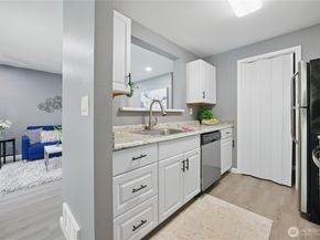 12906 8th Avenue W C102, Everett WA 98204