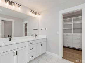 7573 S 130th Place, Seattle WA 98178