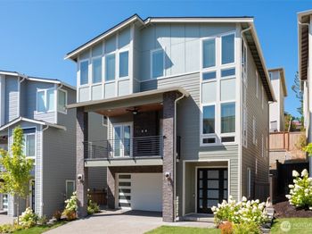 7573 S 130th Place