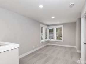7573 S 130th Place, Seattle WA 98178