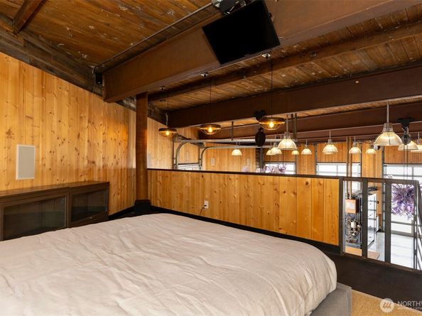 4020 6th Avenue NW, Seattle WA 98107
