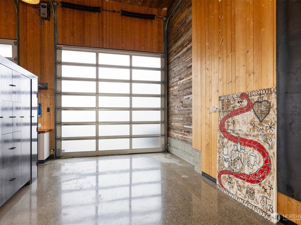 4020 6th Avenue NW, Seattle WA 98107