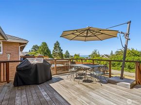 22023 11th Avenue S, Des Moines WA 98198
