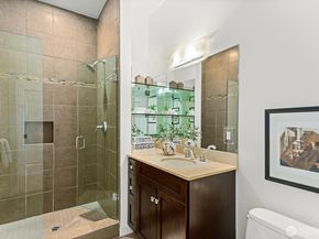 745 Bellevue Avenue E 401, Seattle WA 98102