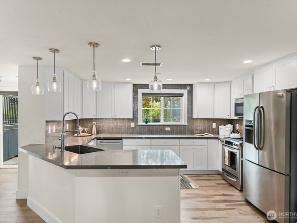 745 Bellevue Avenue E 401, Seattle WA 98102