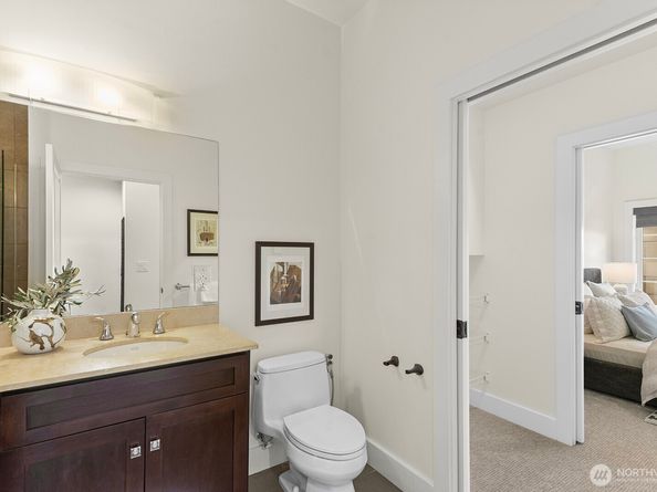 745 Bellevue Avenue E 401, Seattle WA 98102