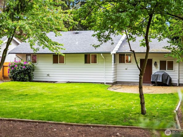 13437 4Th Avenue SW, Burien WA 98146