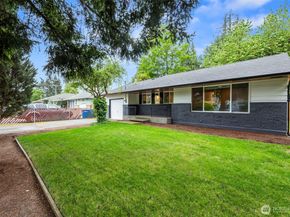 13437 4Th Avenue SW, Burien WA 98146