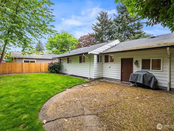 13437 4Th Avenue SW, Burien WA 98146