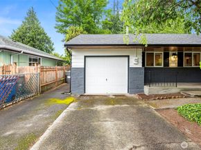 13437 4Th Avenue SW, Burien WA 98146
