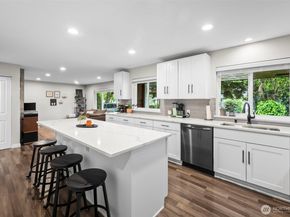 13437 4Th Avenue SW, Burien WA 98146