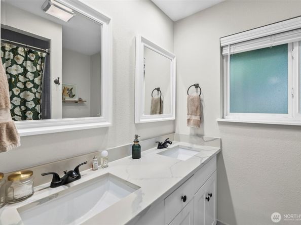 13437 4Th Avenue SW, Burien WA 98146