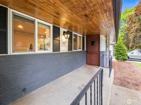 13437 4Th Avenue SW, Burien WA 98146