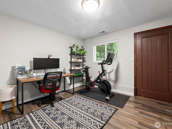 13437 4Th Avenue SW, Burien WA 98146
