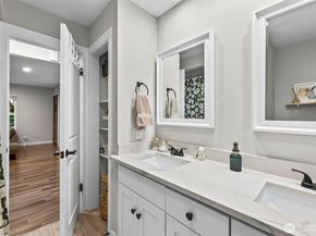 13437 4Th Avenue SW, Burien WA 98146