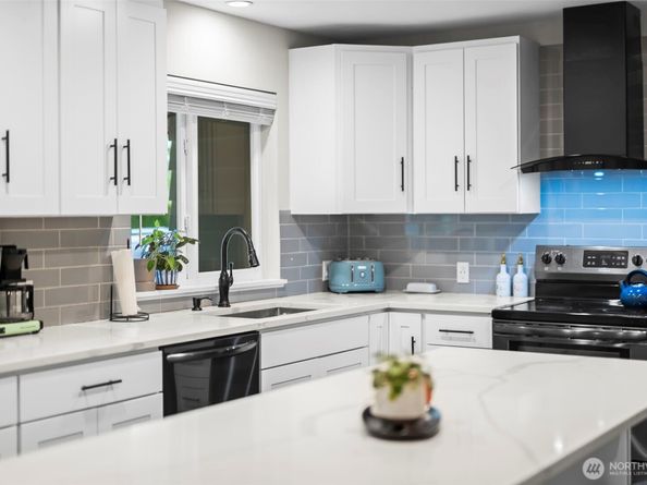 13437 4Th Avenue SW, Burien WA 98146