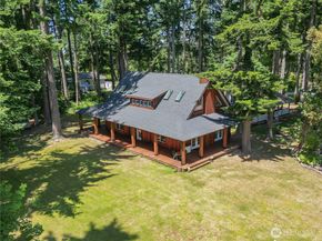 33 G Mukilteo Way, Hat Island WA 98206
