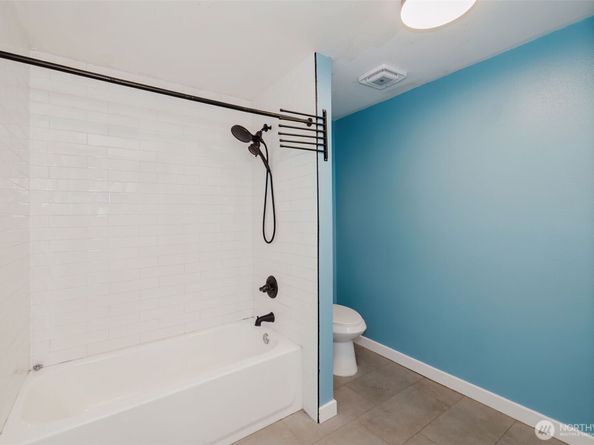 5450 NE Laura Loop, Poulsbo WA 98370