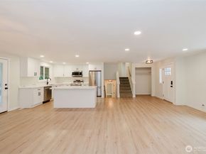 5450 NE Laura Loop, Poulsbo WA 98370