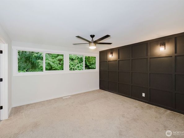 5450 NE Laura Loop, Poulsbo WA 98370