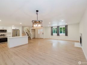 5450 NE Laura Loop, Poulsbo WA 98370